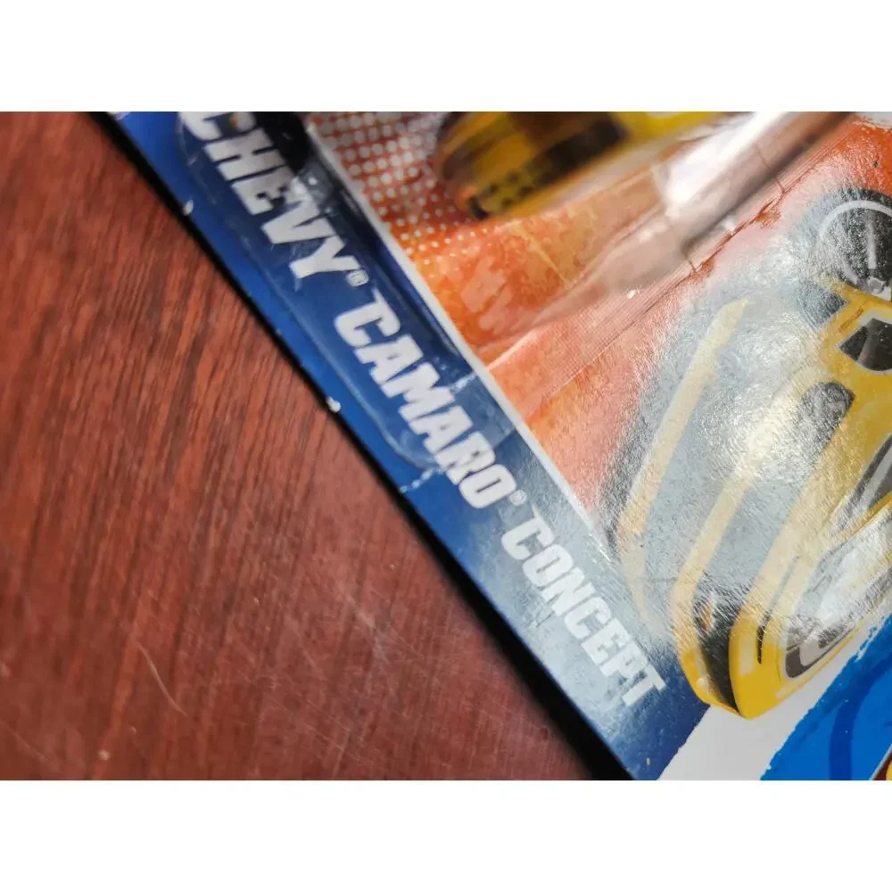 Hot Wheels Chevy Camaro Concept Yellow Nightburnerz Die-Cast Car 1:64 Scale